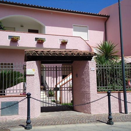 B&B L'Aurora Pula Luaran gambar
