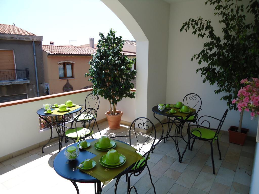 B&B L'Aurora Pula Luaran gambar