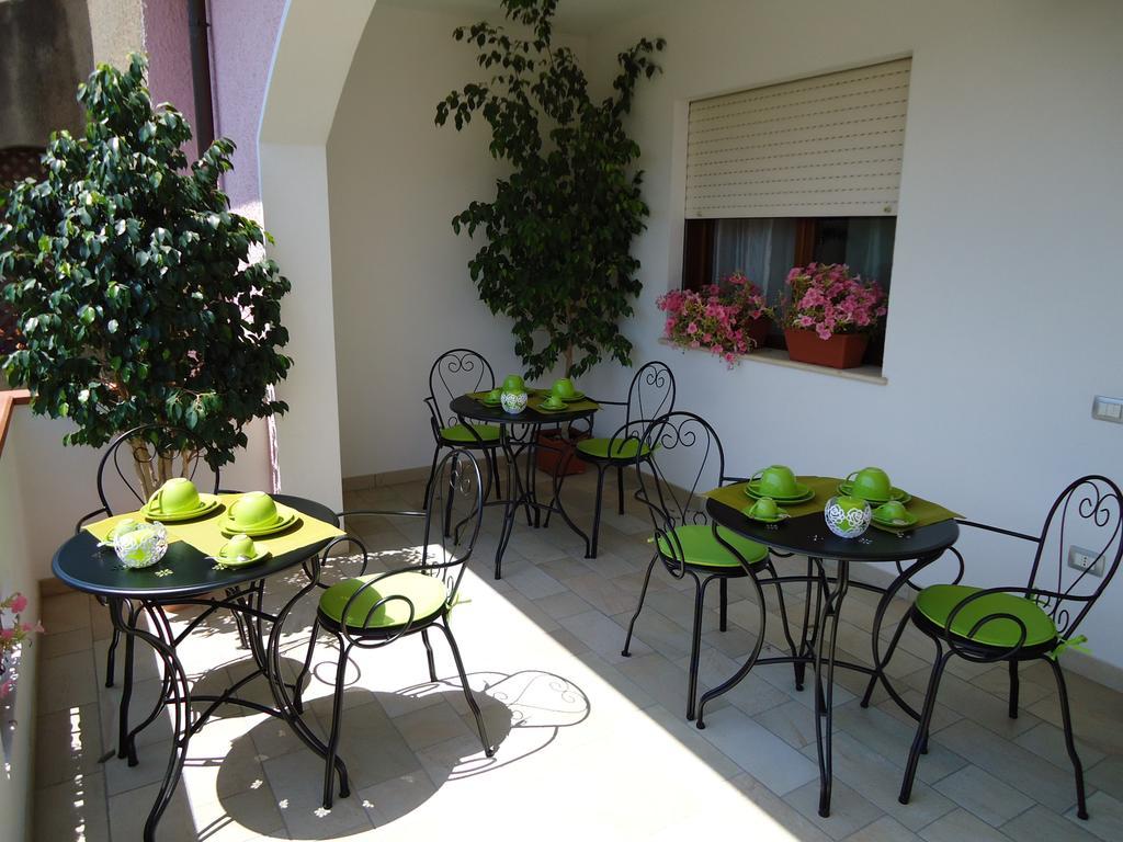 B&B L'Aurora Pula Luaran gambar